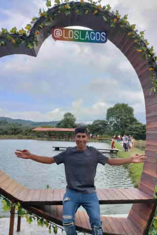 Nairo Quintana en el Corazón del Restaurante Finca Los Lagos en Togüí Boyacá